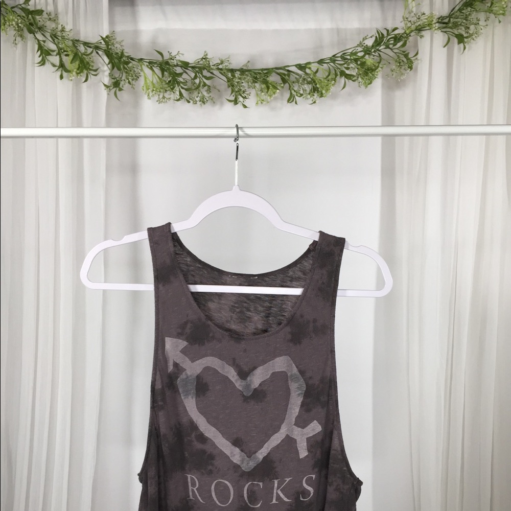 Love Rocks Crop Tank